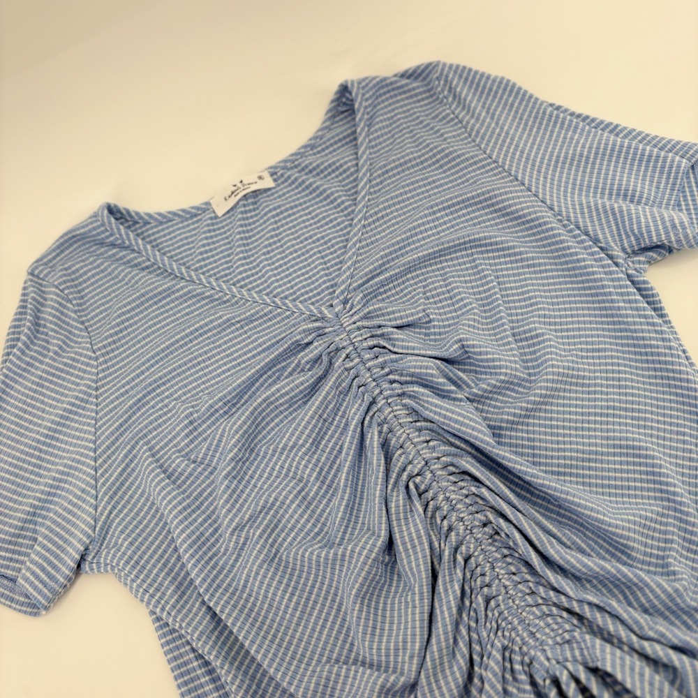 Rebellious Dreamer Women XL Blue Striped Ruched V Neck Short Sleeve Crop‎ Top